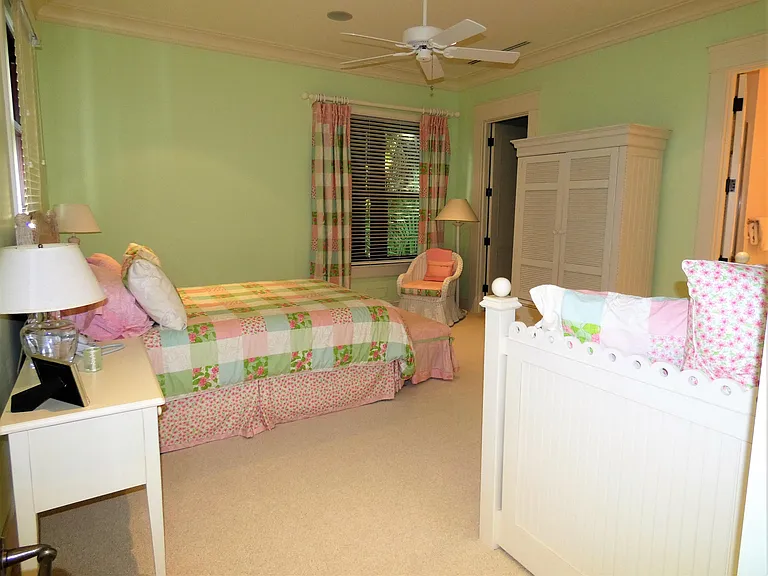 521 S Beach Rd — Photo 12
