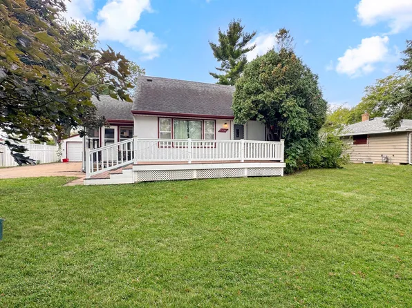 1750 Lark Ave E, Maplewood, MN 55109