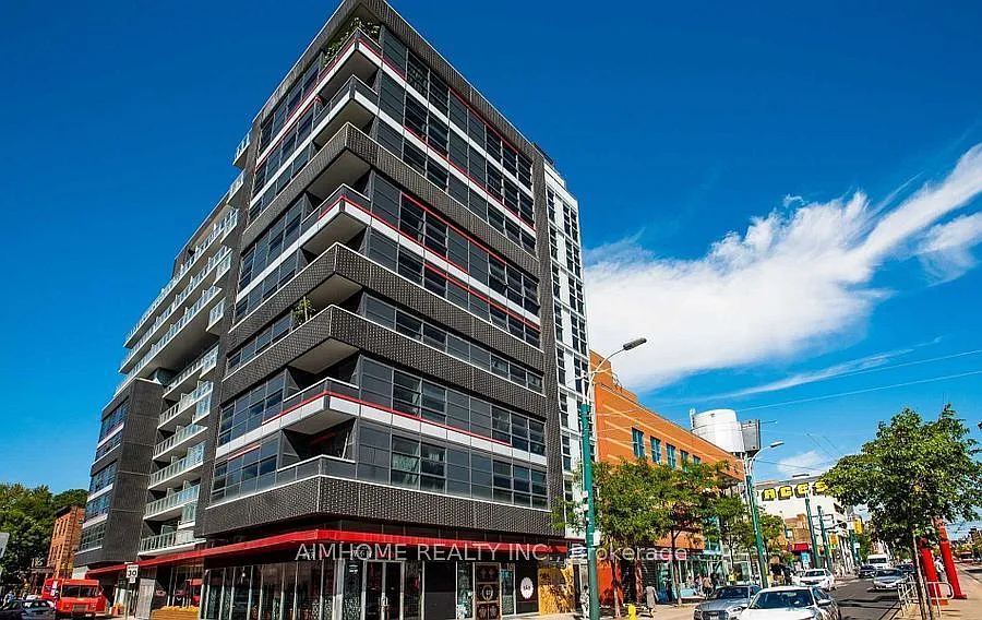 10 Willison Sq #608