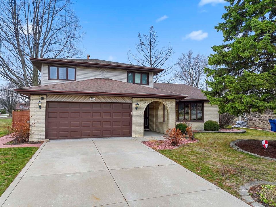1st image of 10912 Circle Dr