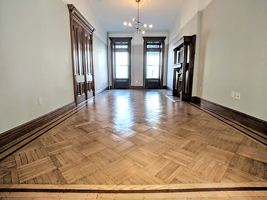 Rented by EXR | media 31