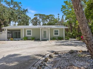 202 Pine Rd, Nokomis, FL 34275