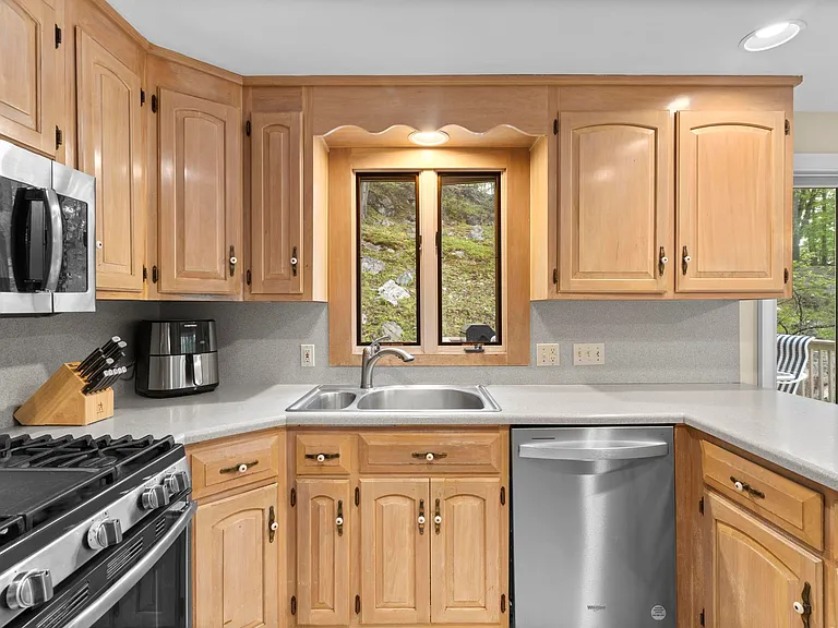 832 Quarter Mile Rd — Photo 13