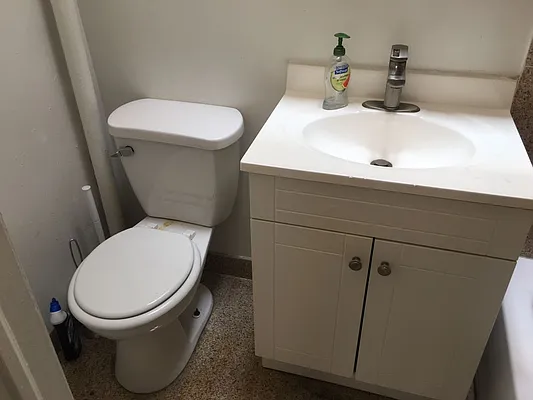 Rented by Sky Management | media 17