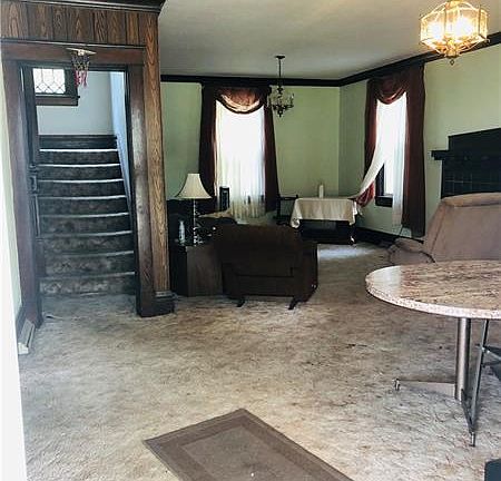 4th image of 225 E Edgewood Ave
