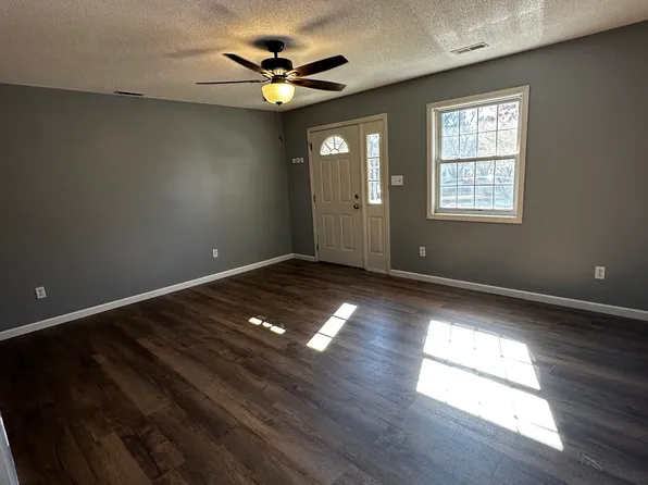 3389 S Oaklawn Cir, Bloomington, IN 47401