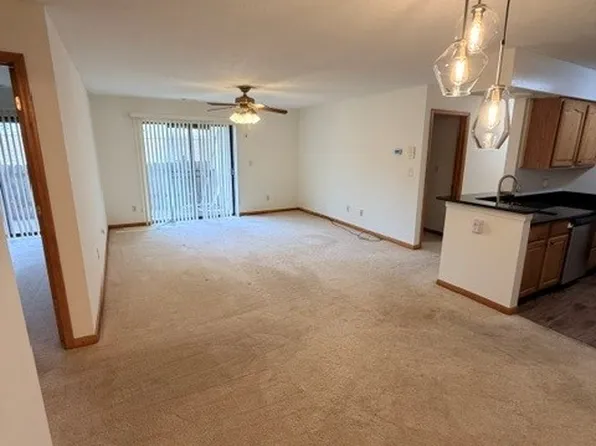 2229 Hedgerow Rd Unit B, Columbus, OH 43220