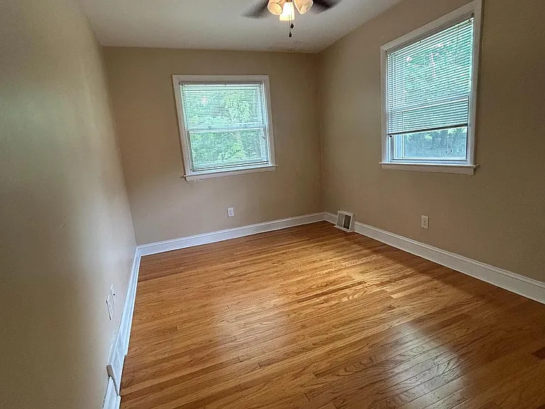 2618 W Mimi Cir — Photo 10