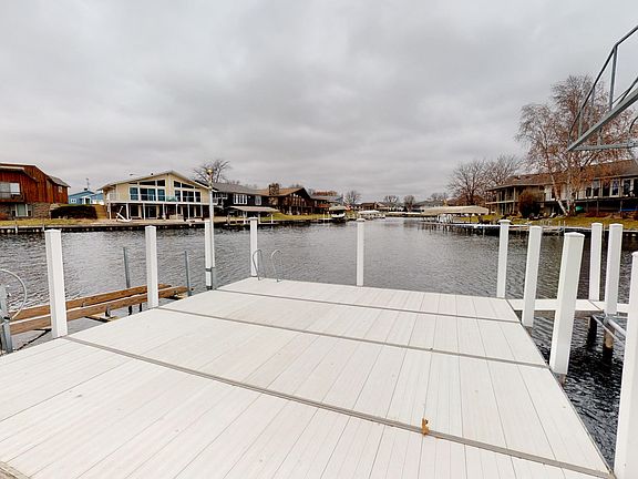 4th image of 20596 Breakwater Dr