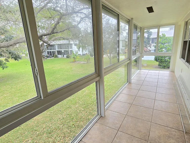 184 Tilford #I — Photo 10