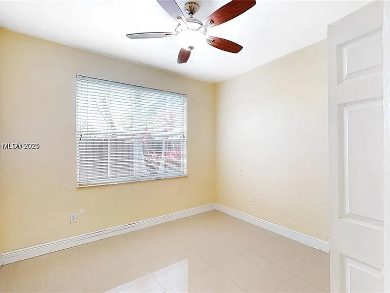 12281 SW 121st Ter — Photo 24