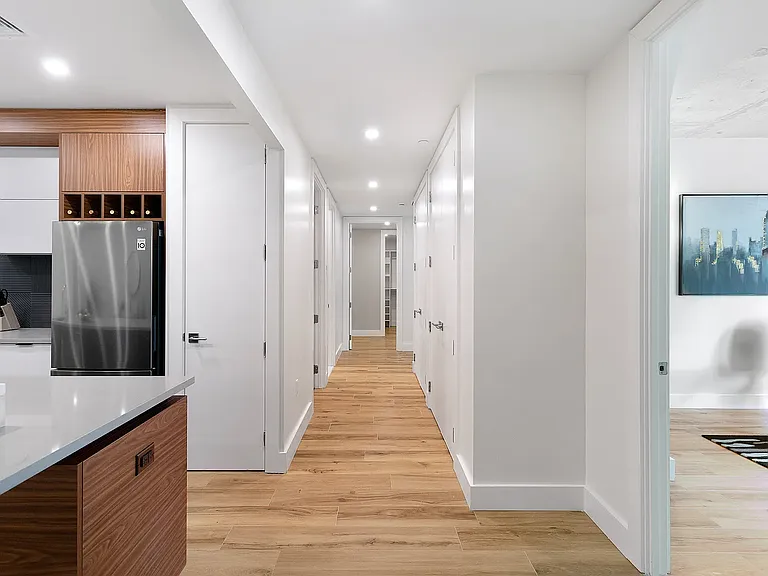 3707 Blackstone Ave #400 — Photo 13