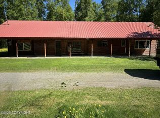 9413 E Petersville Rd, Trapper Creek, AK 99683