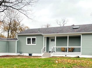 21 E Hamilton Ave, Massapequa, NY 11758