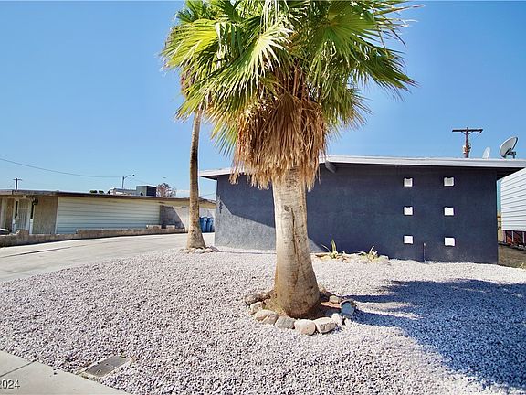 4th image of 4601 Sheppard Dr