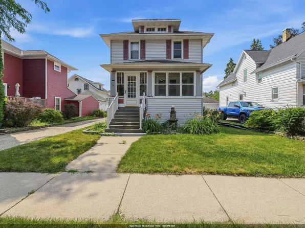 54 14th St, Fond Du Lac, WI 54935