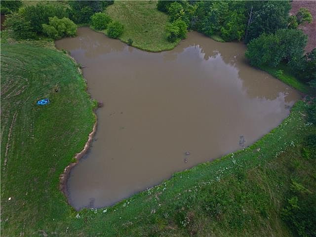 1st image of E 179th St