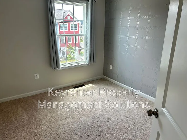 213 Willowshire Ct — Photo 25