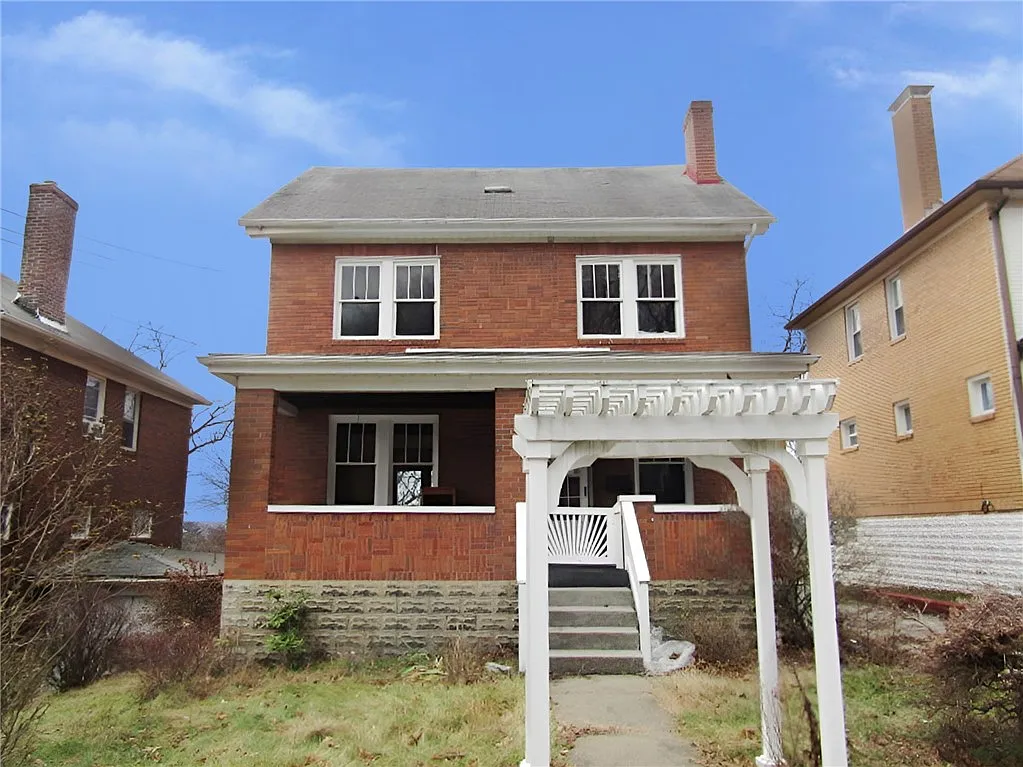 3825 Atkins St photo 1
