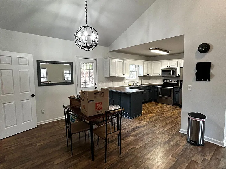 Dining Room & Kitchen