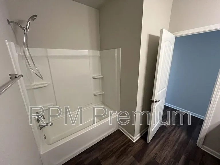 2123 Westfield Ave — Photo 19