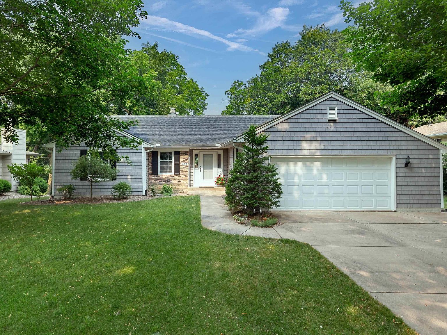 606 E 6th St, Coal Valley, IL 61240 Zillow