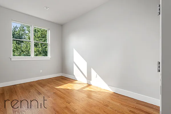 Rented by Rennit Inc. | media 6