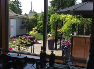 12221 1st Ave SW, Seattle, WA 98146