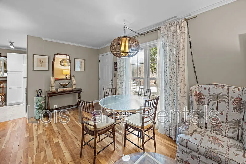1 bed, 1.0 bath, 636 sqft, $1,650 — Photo 2