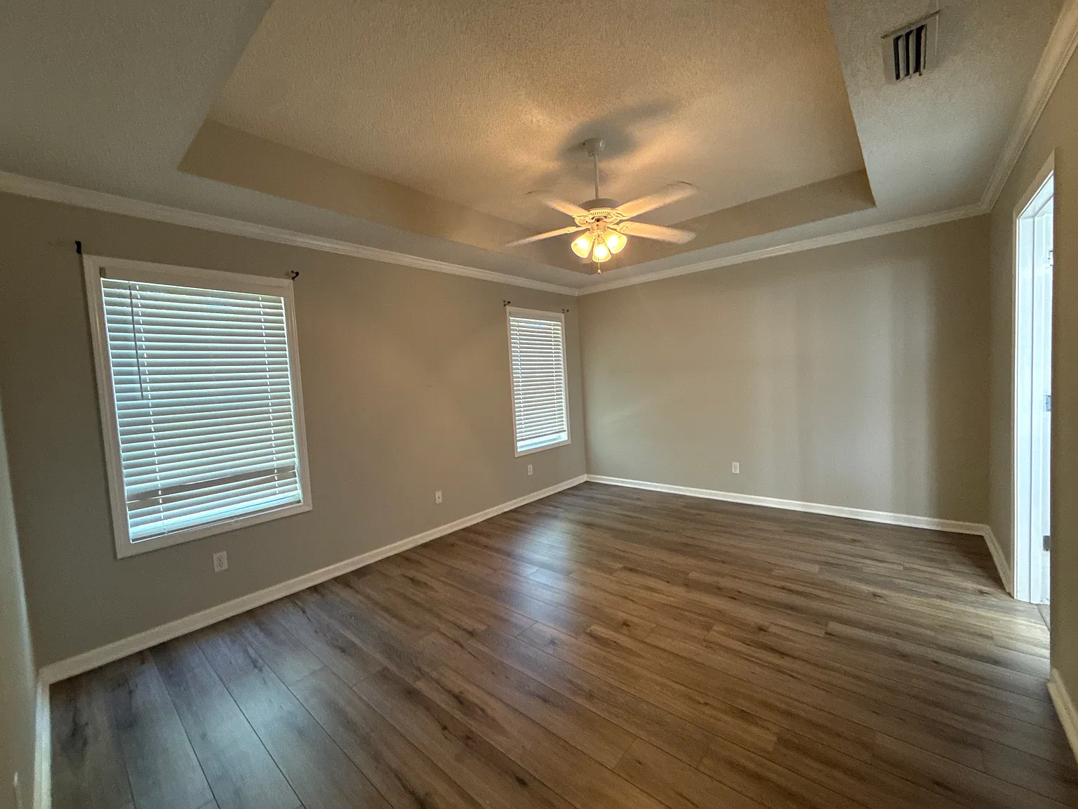 3 bed, 1842 sqft, $1,675 — Photo 3