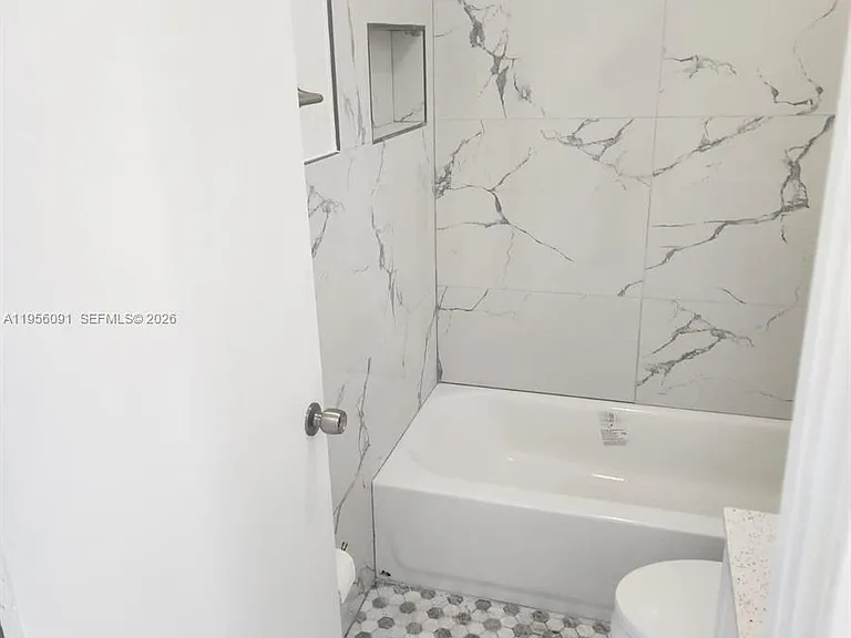 10805 SW 86th St #12 — Photo 12