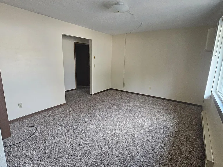 305 W Garden St #2 — Photo 3