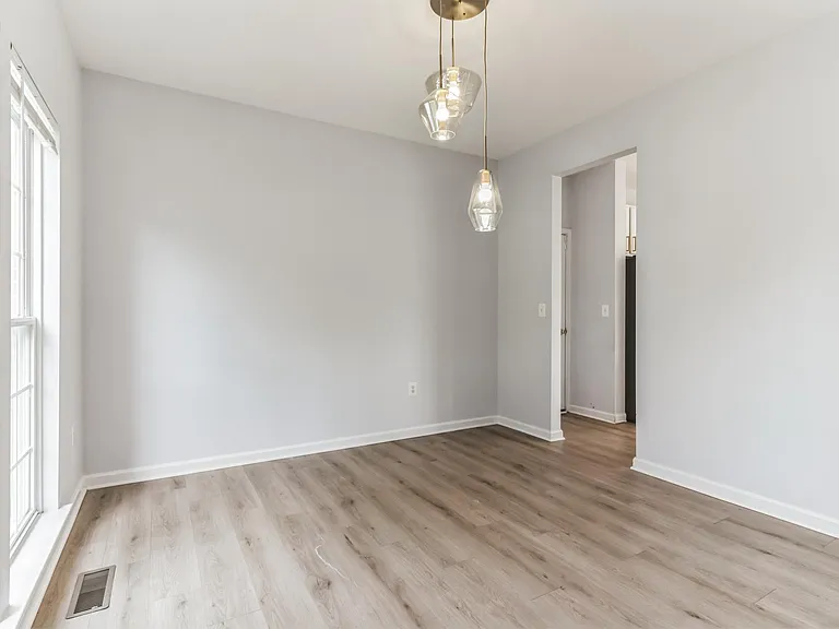 9646 Bergamont Ct — Photo 7