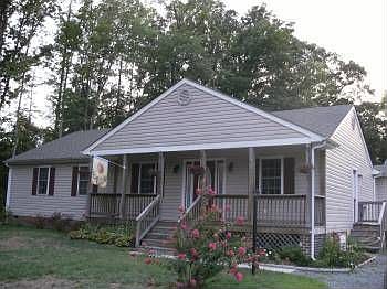 1st image of 126 Parkwood Dr