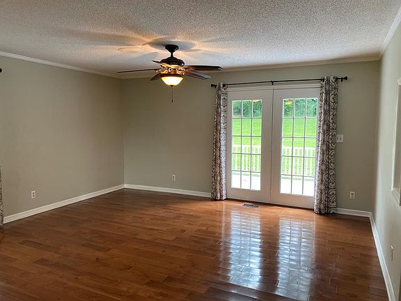 5th image of 1757 Meadow Wood Dr
