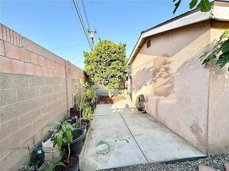 6351 Marcella Way — Photo 18