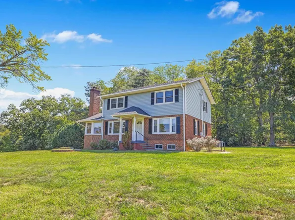 4057 Richmond Rd, Keswick, VA 22947