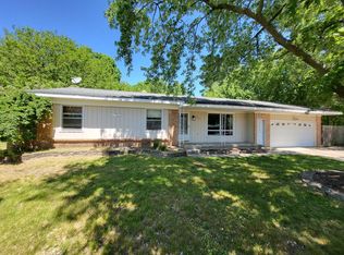 2261 Mulberry Ln, Jenison, MI 49428