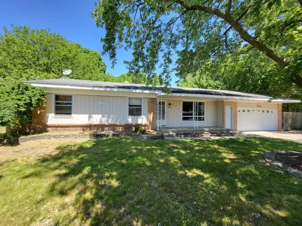 2261 Mulberry Ln, Jenison, MI 49428