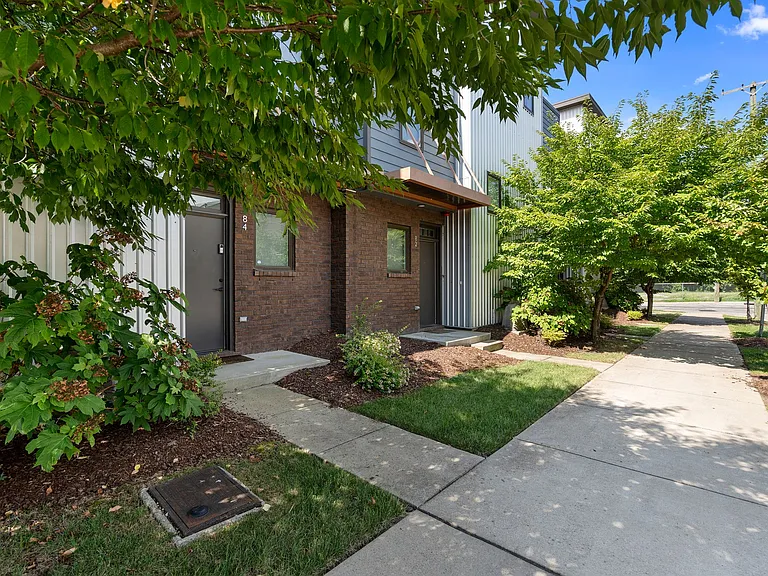 84 Evanston Ave — Photo 4