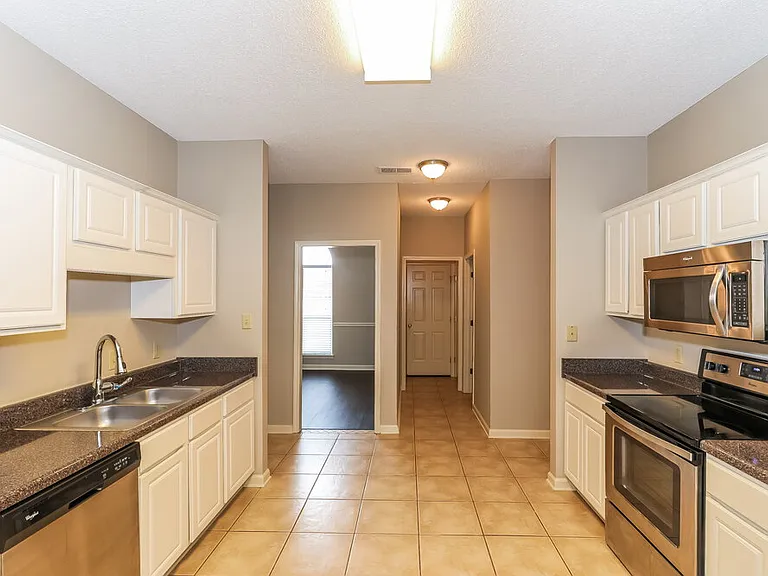7743 Shadow Hills Dr — Photo 6