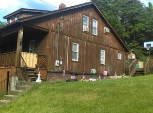 2602 Portland St, Grapeville, PA 15634