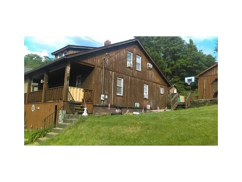 2602 Portland St photo 1