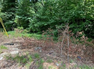 10 Mill St, Pelzer, SC 29669