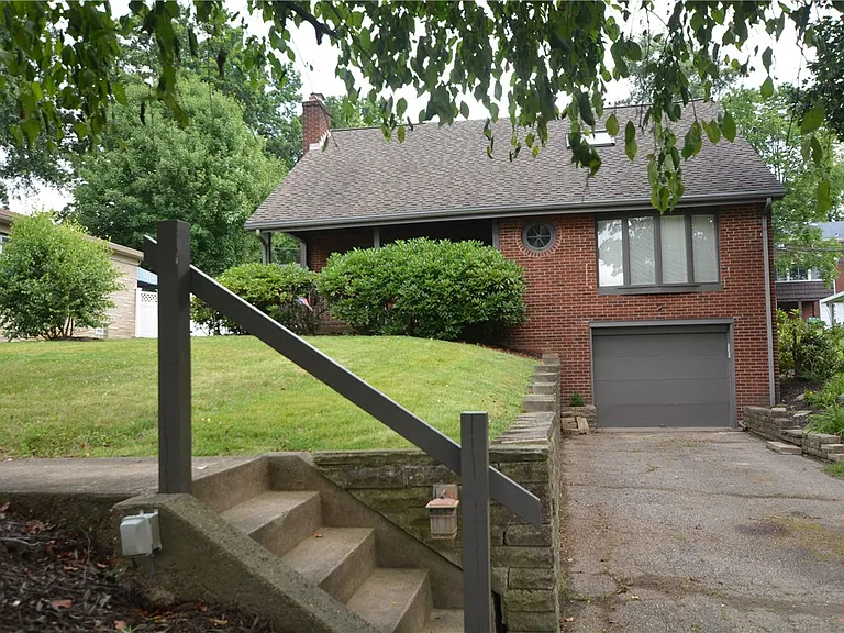 1816 Park Circle Dr — Photo 2