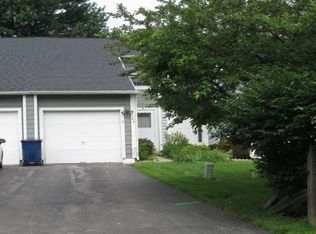 144 Softwind Cir, Baldwinsville, NY 13027