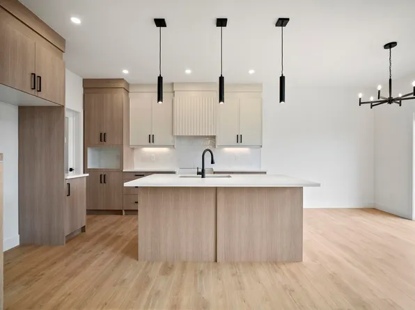 121 Caledon Cres, Spruce Grove, AB T7X 0Y8