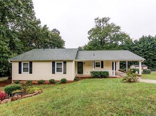 5121 Stoney Oaks Dr, Gastonia, NC 28052