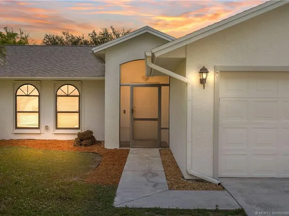 3111 SE Card Ter, Port Saint Lucie, FL 34984
