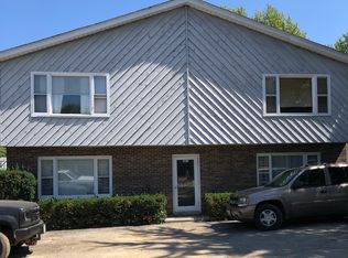 1011 N Fairfield Rd, Round Lake, IL 60073